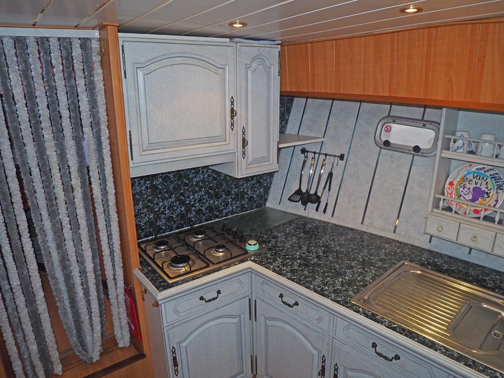 Fore ship, Accommodation